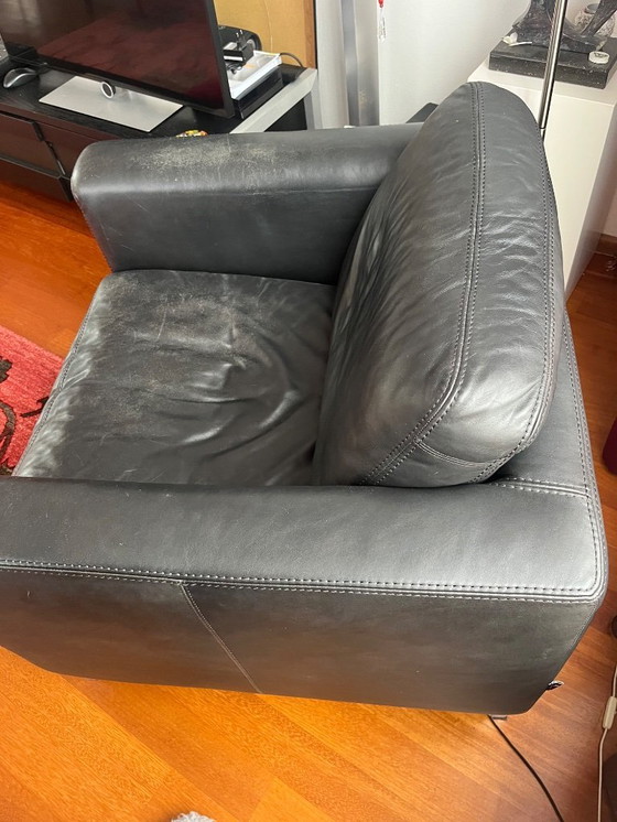 Image 1 of Poltrona Antonio Ricci in pelle nera