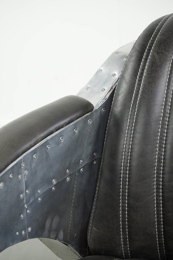Image 1 of Fauteuil/robinet de style aviateur unique et confortable en cuir de vachette, finitions aluminium et rivets