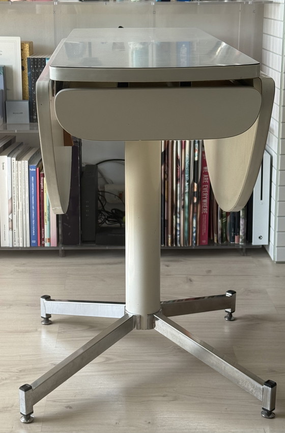 Image 1 of Tavolo in formica (pieghevole)