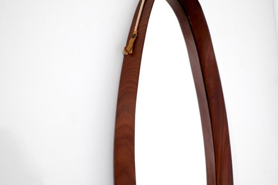 Image 1 of Vintage ovale houten spiegel, Italië, jaren 60.