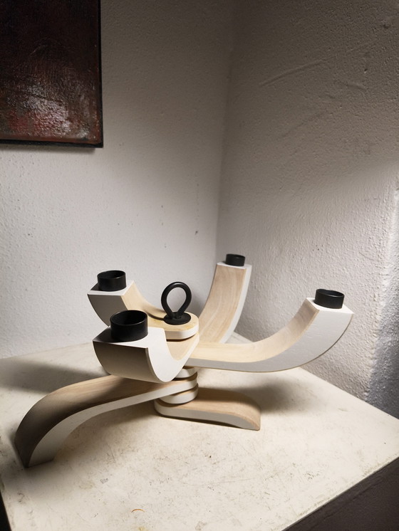 Image 1 of 2919 Design House Stockholm, chandelier pliant en bois d'hévéa laqué par Jonas Grundell