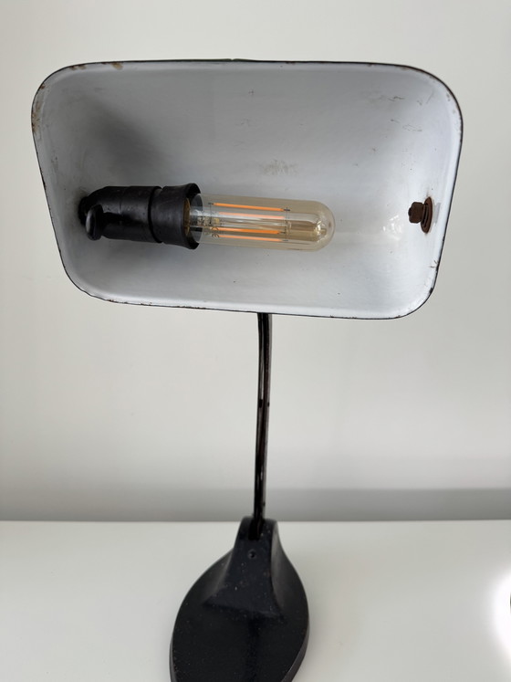 Vintage VIKTORIA Industrial Desk Lamp – Green Enamel – Cast Iron Base – Table lamps, Metal (photo 10 of 10)