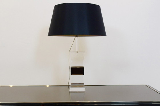 France Mid-Century Modern Lampe en Lucite bicolore, Doré, Mid Century Modern (photo 7 sur 10)