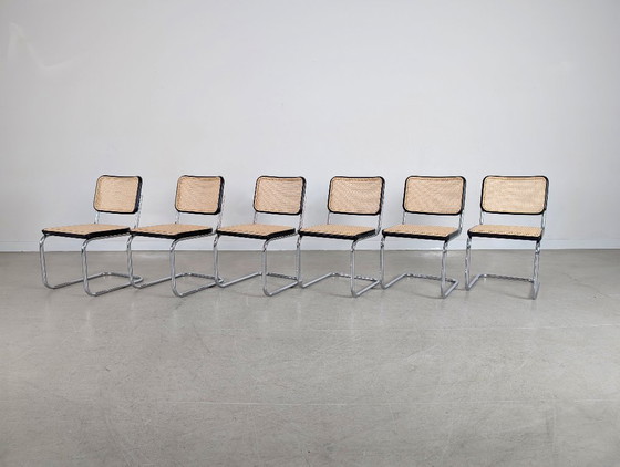 Image 1 of Juego de 6 sillas voladizas Thonet S32 V Breuer con estructura de caña vienesa.