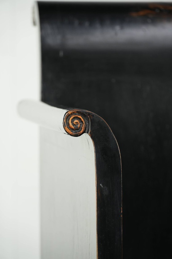 Charakteristischer und eleganter schwarzer Holzstuhl/Beistellstuhl aus dem 20. Jahrhundert im asiatischen (photo 11 of 14)