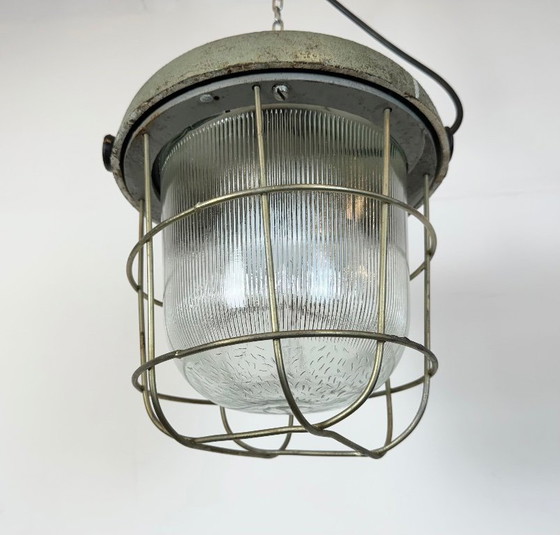 Image 1 of Lampada a sospensione industriale in ghisa a gabbia, anni '60