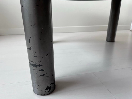 Image 1 of Ronde keramische salontafel toegeschreven aan François Chaty