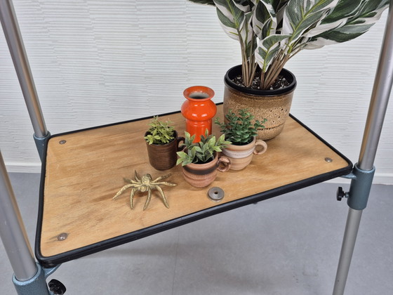 Table d'appoint vintage (table pour projecteur de films Karba) – Porte-plantes, Metal, Wood (photo 5 of 15)