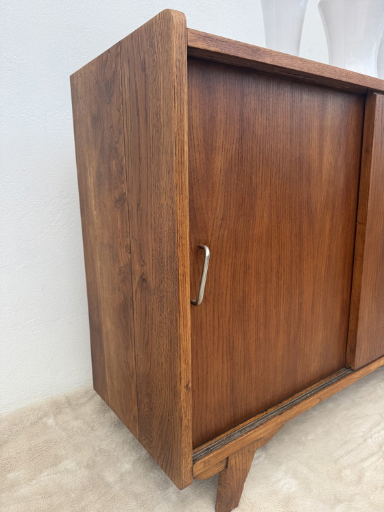 Image 1 of Niedriges Sideboard mit Schiebetüren, 1960er Jahre