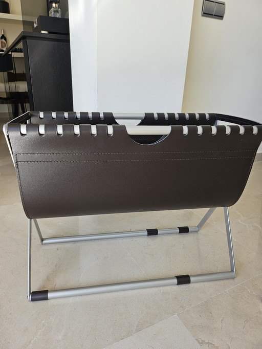 Tijdschriftenrek bruin leder van Natuzzi