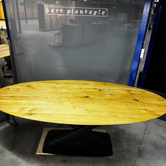Oxxi oval – Bert Plantagie, Dining tables (photo 5 of 5)