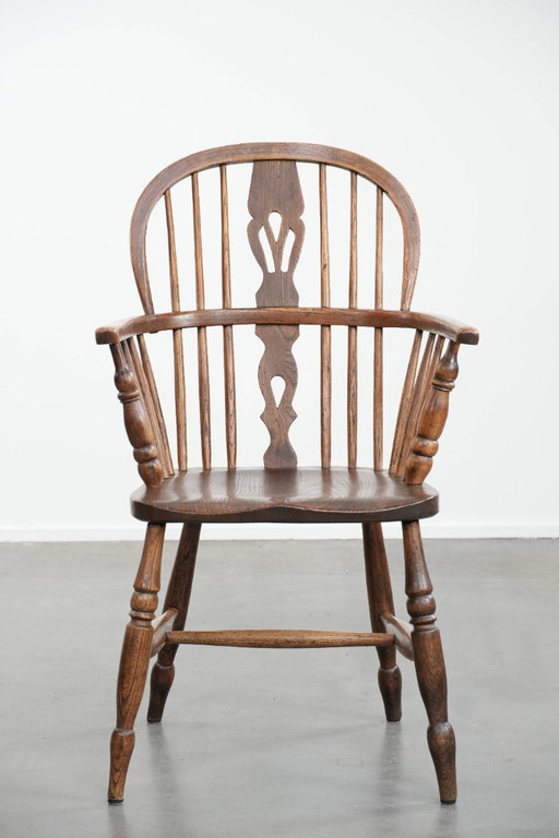 Antieke Engelse lowback Windsor chair