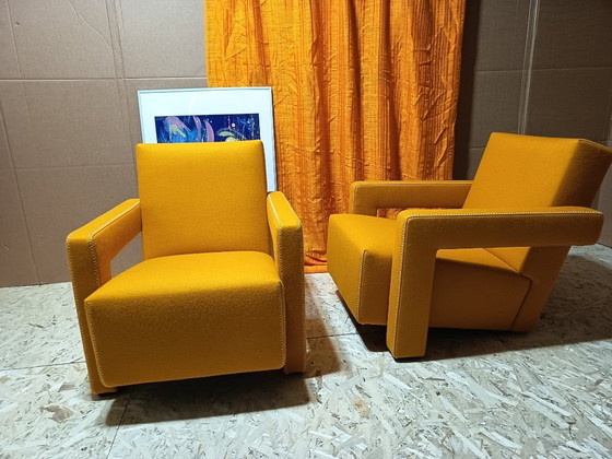 Image 1 of CASSINA Paire de fauteuils Utrecht 637 NEUF 2026 en laine KVARD Moutarde par Gerrit Rietveld