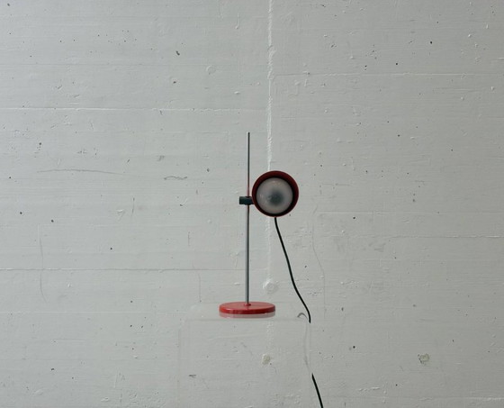 Image 1 of Lampada da tavolo di design rossa in metallo, anni '70