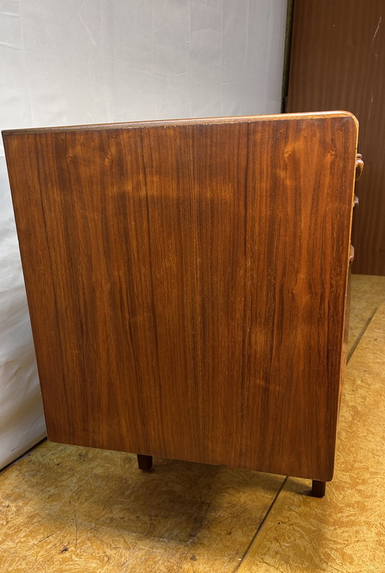 Image 1 of Mid-century Retro Vintage Teakholz Anrichte von Jentique - 1960 Dänisches Design Britische Qualität