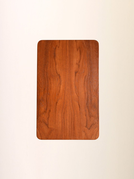 Image 1 of Comodino scandinavo vintage in teak con ripiano a doghe