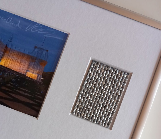 Christo – Wrapped Reichstag – signed (3x) artcard with fabric XXL – Lithographs & prints (photo 3 of 5)