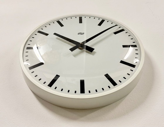 Image 1 of Orologio da parete vintage in bachelite bianca di ESMI, anni '80