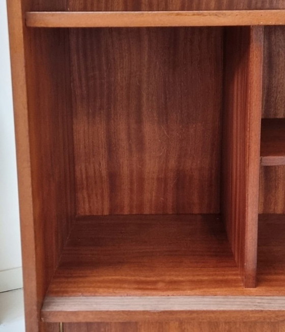 Image 1 of Credenza alta di metà secolo