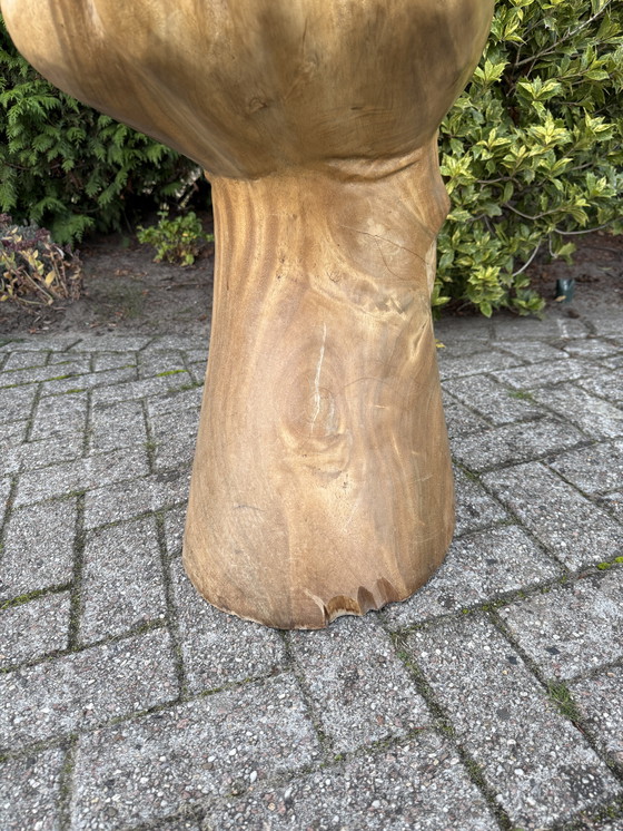 Image 1 of Houten handstoel vintage massief hout sculpturaal