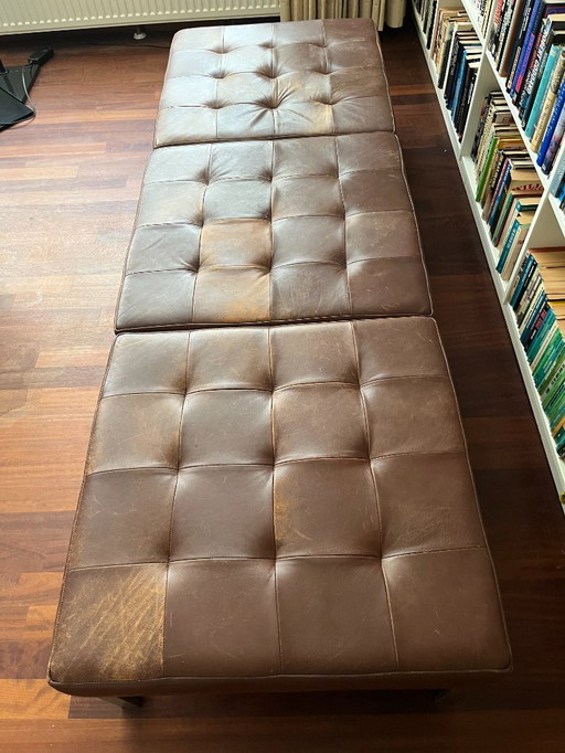 Divano in pelle (marca sconosciuta)
