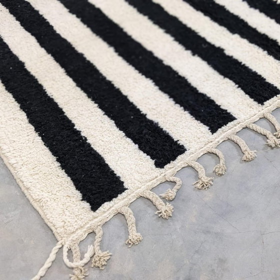 Image 1 of Tapis berbère en laine authentique 250cmx150cm