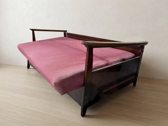 Bordeauxrode opklapbare slaapbank van Edmund Homa, mid-century modern, jaren 60, Tsjechoslowakije, 200 × 88 (photo 9 of 13)