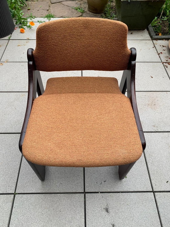 Image 1 of Wengé eetkamer nieuw gestoffeerd tafel met origineel formica blad.