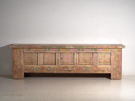 Antikes geschnitztes polychromes niedriges Sideboard aus Kiefernholz – Xinjiang, circa 1900 (photo 28 of 40)