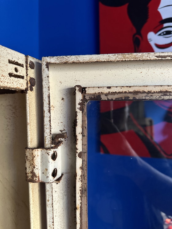 Image 1 of Mobiletto/vetrina per farmacia industriale d'epoca