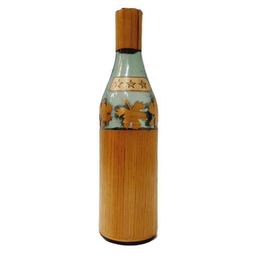 Bouteille en verre vintage enveloppée d'osier