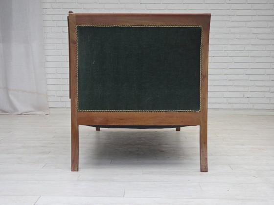 Image 1 of Divano danese a 3 posti, anni '50, rivestimento in velluto verde/blu, legno di frassino.