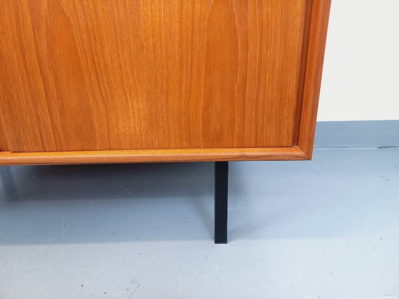 Image 1 of Armadio vintage in teak e metallo in stile modernista scandinavo degli anni '60