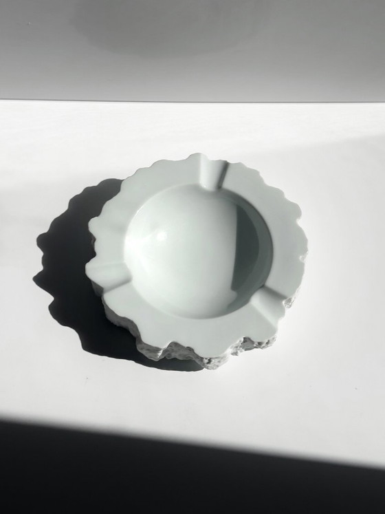 Posacenere vintage in porcellana, porcellana biscuit bianca, design brutalista, anni '70 – Ciotole, Porcelain (photo 2 of 5)