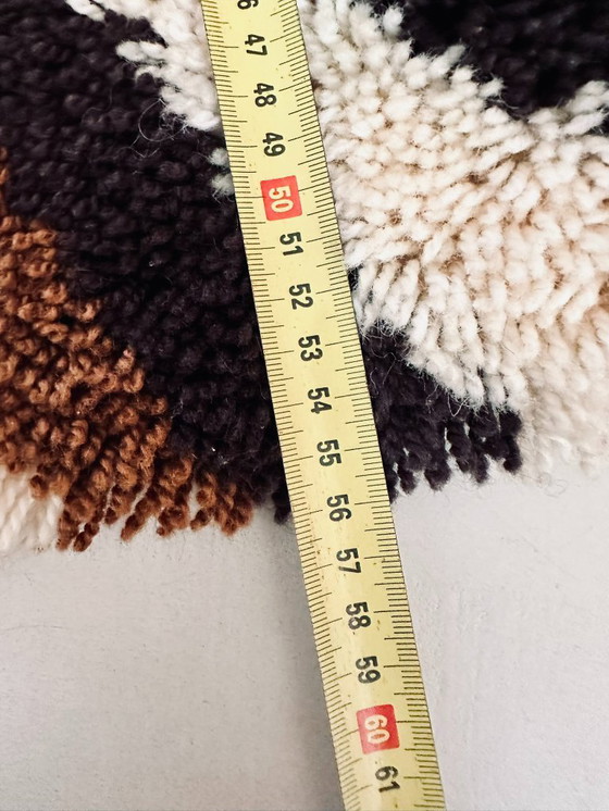 Image 1 of 1x Arazzo in lana vintage a contrasto bianco e marrone | Mid-Century Modern | Arte murale retrò