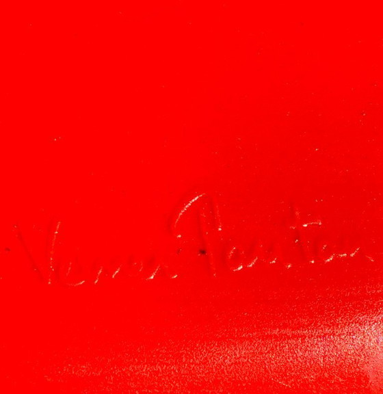 Image 1 of Silla Pantone - 28 Classic Red de Werner Pantone