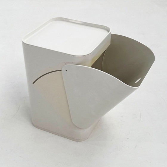 Image 1 of White Laundry Bin by Anna Castelli for Kartell, 1970s