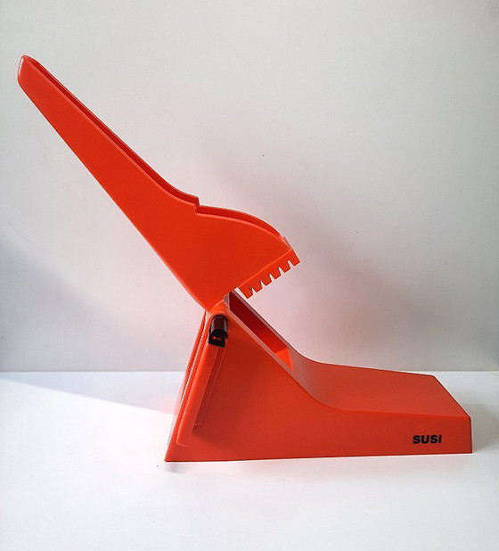 Image 1 of Coupe-frites SUSI orange iconique des années 70, style futuriste – Fabrication suisse, design vintage