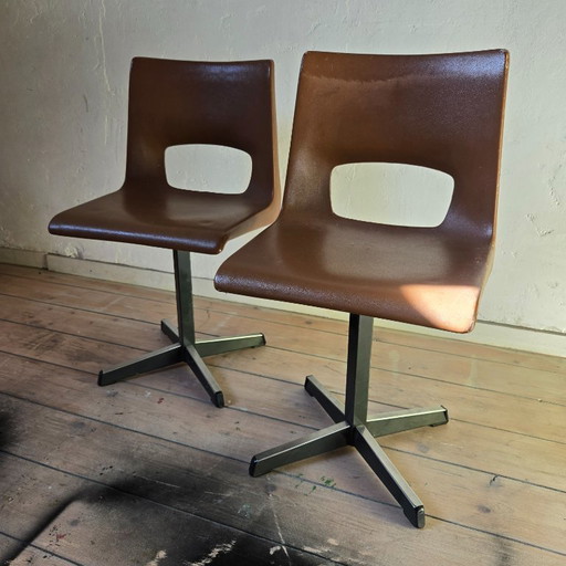 Eromes Kinderstuhlset im industriellen Vintage-Stil