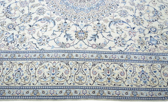 Image 1 of Tappeto orientale Nain 9La annodato a mano con contenuto di seta - 357 x 247 cm