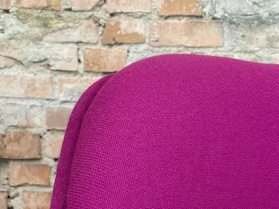 Image 1 of Artifort F557