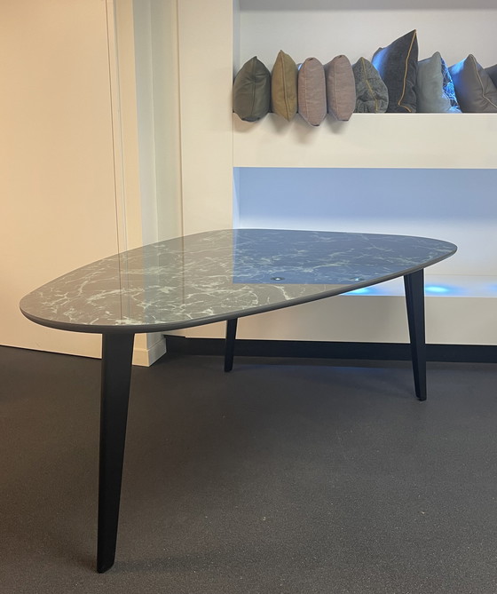 Image 1 of Leolux Bondi dining table