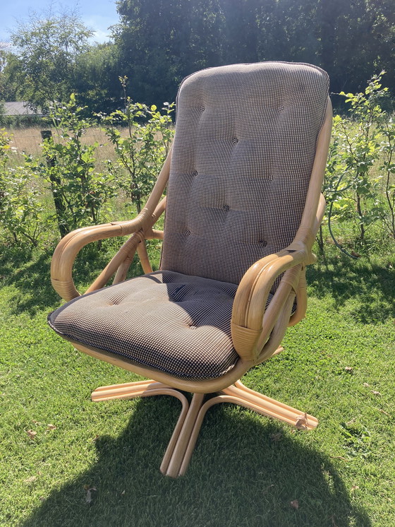 Image 1 of Vintage Bohemian bamboo draai fauteuil 