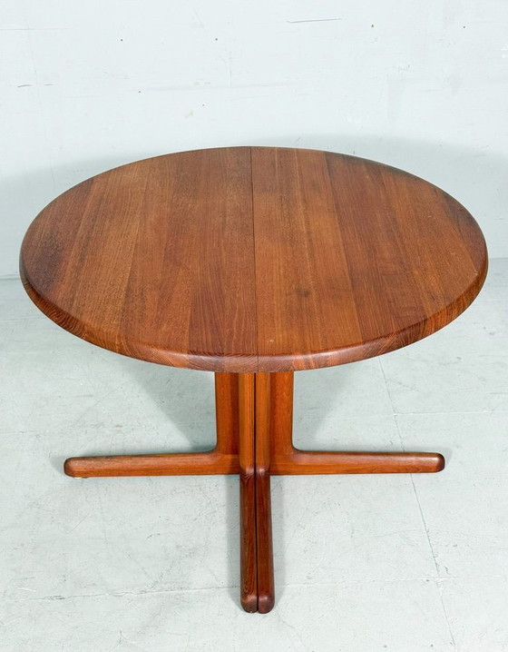 Image 1 of Uitschuifbare eettafel/tafel uit het midden van de 20e eeuw, gemaakt van teakhout door C J Rosengaarden, Denemarken, jaren 60.