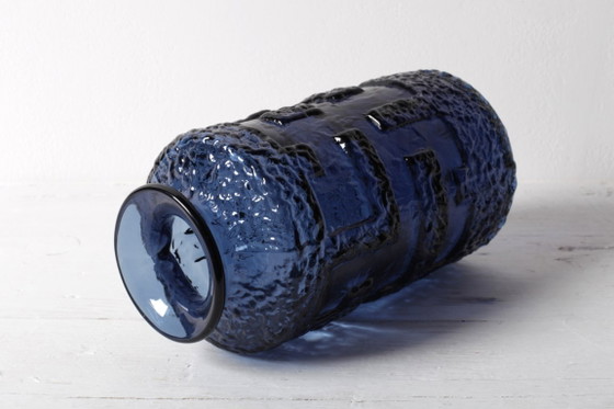 Deep Cobalt Blue Mid-Century Pressed Glass Vase "Cobolt" by Göte Augustsson / Ruda Glasbruk / Sweden / 1970s (photo 3 of 8)