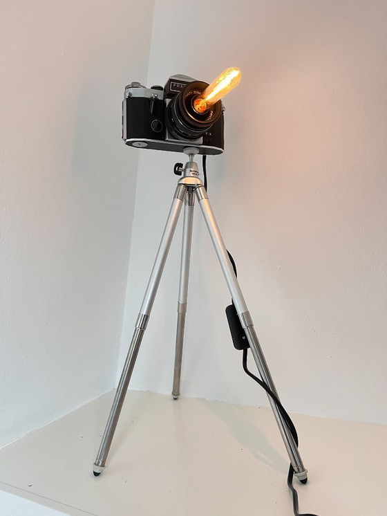 Image 1 of Lampe appareil photo Praktica vintage en métal