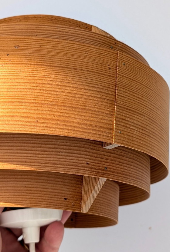 Image 1 of Ciondolo in legno di pino di Hans-Agne Jakobsson