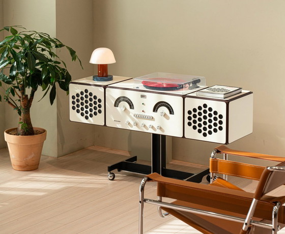 Image 1 of Brionvega rr226 Blanc