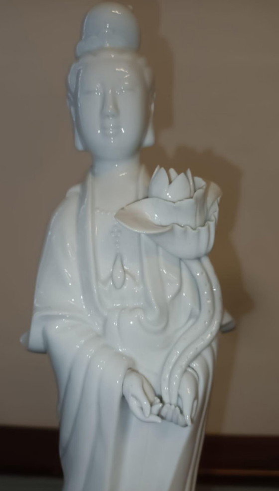 Image 1 of Statue Guanyin Vintage Blanc de Chine impeccable (30 cm) - État neuf des années 1960/1970