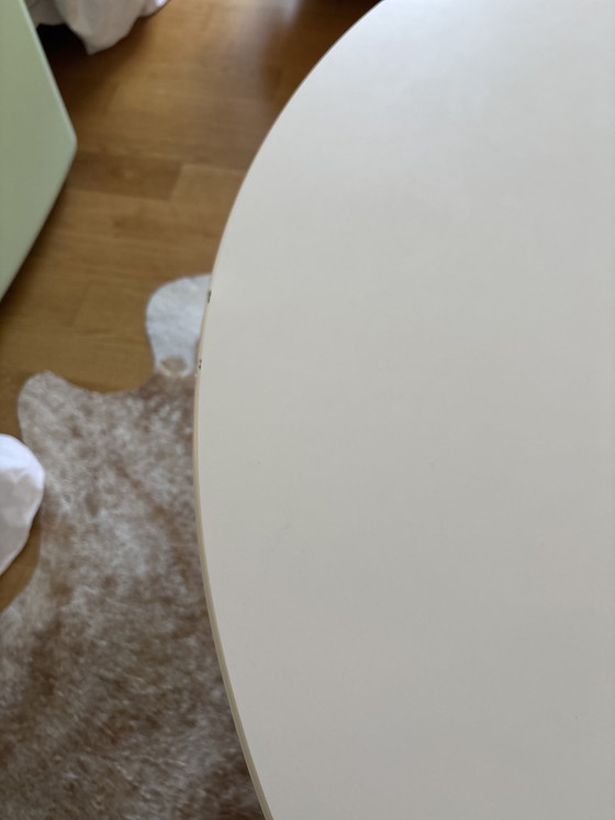 Image 1 of Knoll tafel rond 120 cm